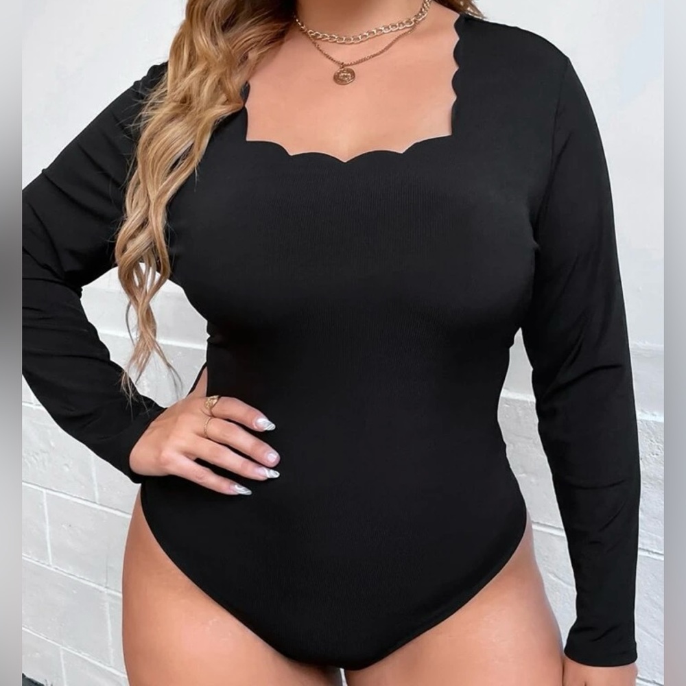 NEW 3 XL Plus Scallop Trim Tee Bodysuit